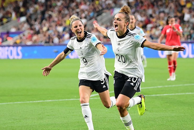 - &copy; Sebastian Gollnow/dpa