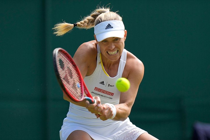 - &copy; Alastair Grant/AP/dpa