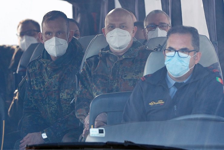 Corona-Nothilfe in Portugal - &copy; Foto: Armando Franca/AP/dpa