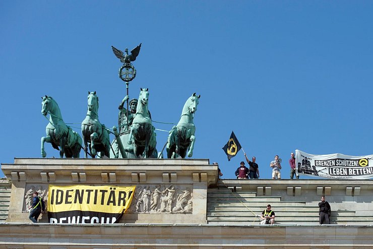 Identit&auml;re Bewegung - &copy; Foto: Paul Zinken/dpa/Archiv