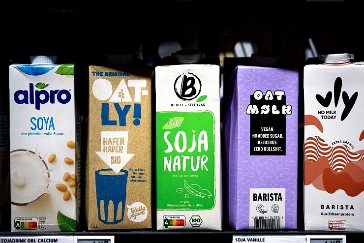 - &copy; Sina Schuldt/dpa