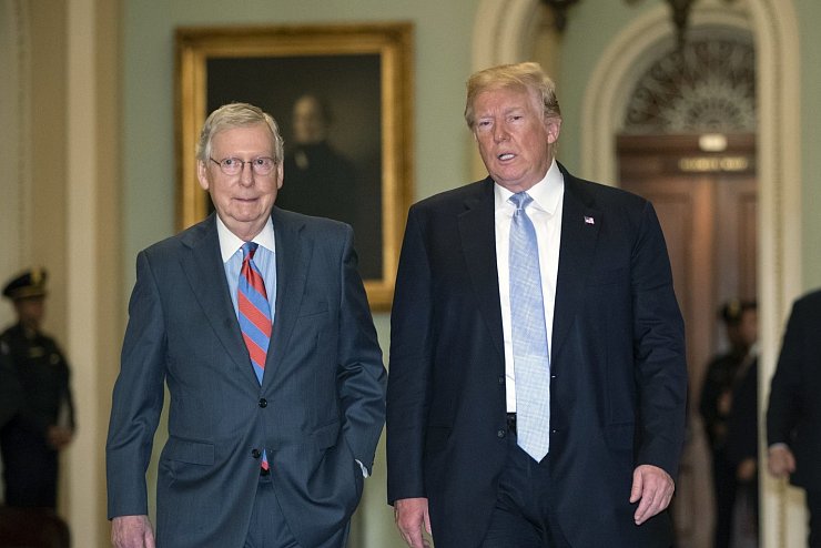 McConnell und Trump - &copy; Foto: J. Scott Applewhite/AP/dpa