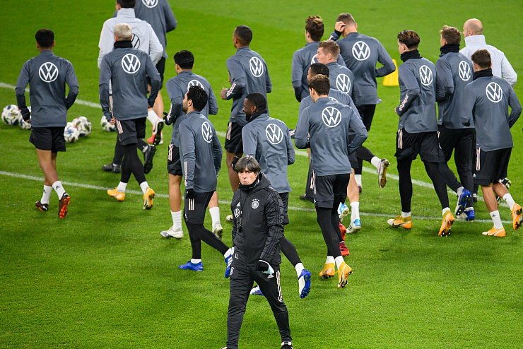 Abschlusstraining - &copy; Foto: Robert Michael/dpa-Zentralbild/dpa