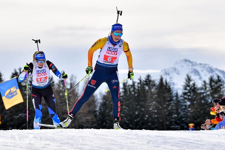 Erste - &copy; Foto: Hendrik Schmidt/dpa