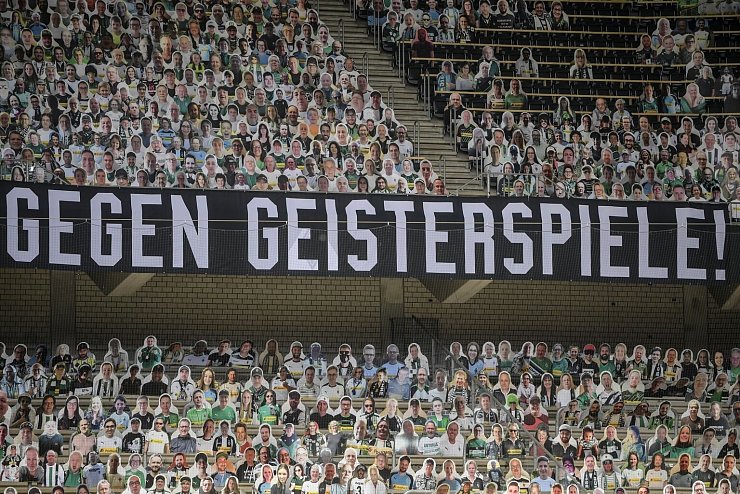 April, April - oder doch nicht? - © Foto: Ina Fassbender/AFP-Pool/dpa