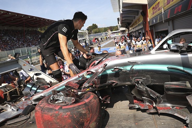 Unfallwagen - © Foto: Francisco Seco/AP