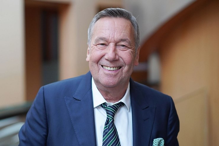 Promis im Wahlkampf 2021 - Roland Kaiser - &copy; Foto: J&ouml;rg Carstensen/dpa