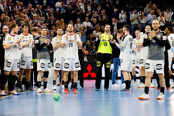 - &copy; Frank Molter/dpa