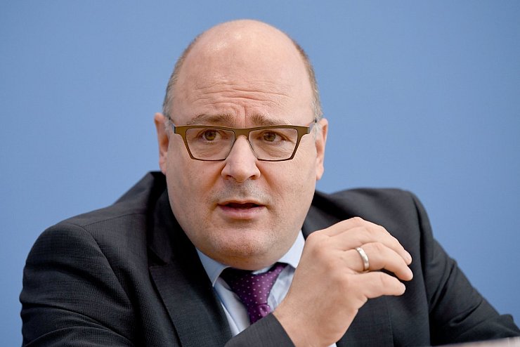 Steffen Kampeter - &copy; Foto: Britta Pedersen/dpa-Zentralbid/dpa