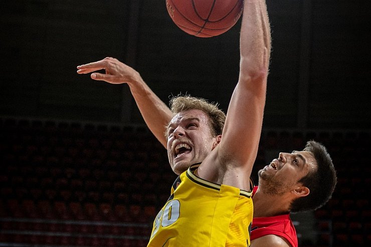 MHP Riesen Ludwigsburg - Brose Bamberg - &copy; Foto: Tilo Wiedensohler/camera4 GbR POOL/dpa