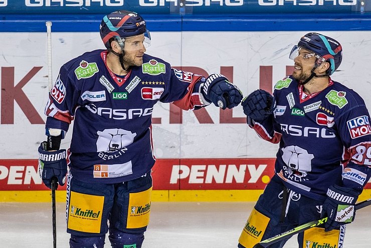 Eisbären Berlin - ERC Ingolstadt - © Foto: Andreas Gora/dpa