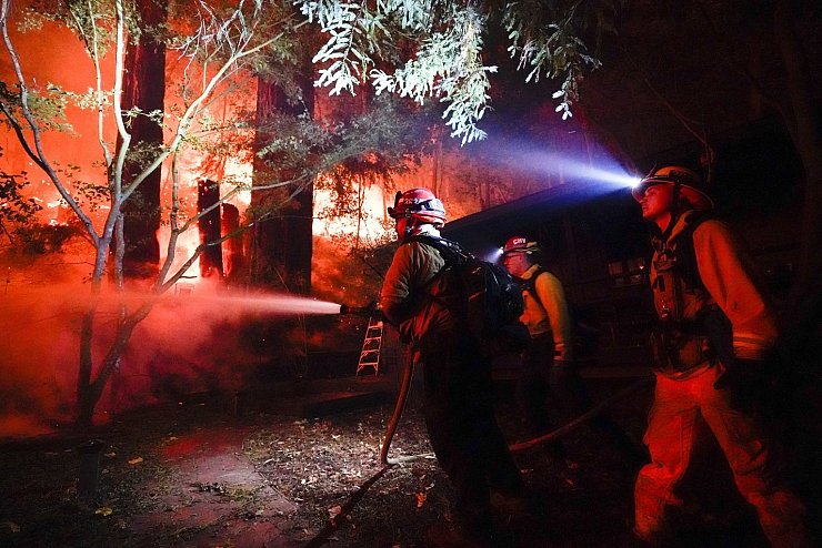 L&ouml;scheinsatz - &copy; Foto: Marcio Jose Sanchez/AP/dpa