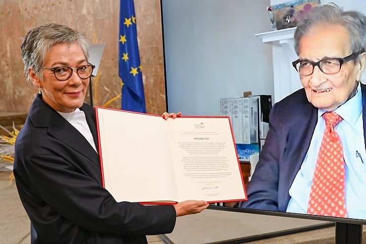 Friedenspreis an Amartya Sen - &copy; Foto: Arne Dedert/dpa/POOL/dpa