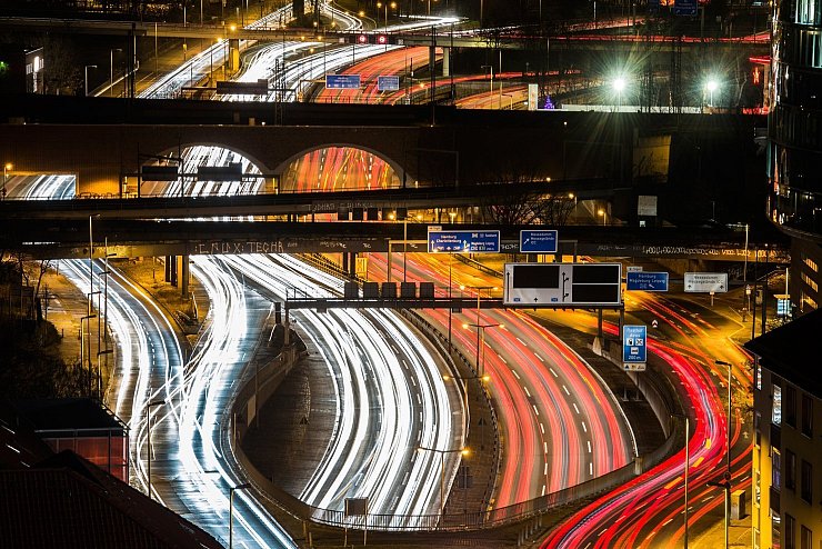 Verkehr in Berlin - &copy; Foto: Paul Zinken