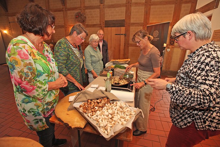 Sonderseite Pilzhof - © Vera Gerstendorf-Welle(LZ)