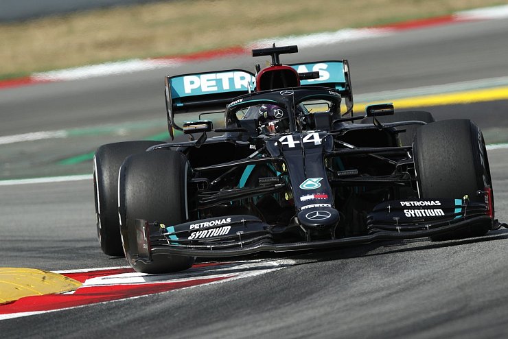 Hamilton holt die Pole Position - © Foto: Albert Gea/Pool Reuters/dpa