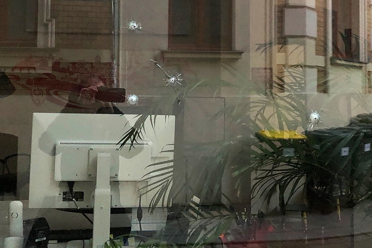 Angriff auf B&uuml;ro - &copy; Foto: Petra Buch/dpa-Zentralbild/dpa