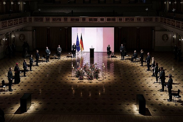 Zentrales Gedenken in Berlin - &copy; Foto: Jesco Denzel/BPA Pool/dpa