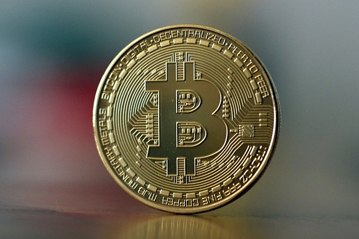Bitcoin - &copy; Foto: Ina Fassbender/dpa