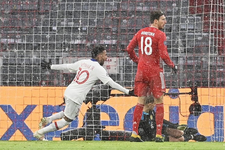 PSG-F&uuml;hrung - &copy; Foto: Sven Hoppe/dpa