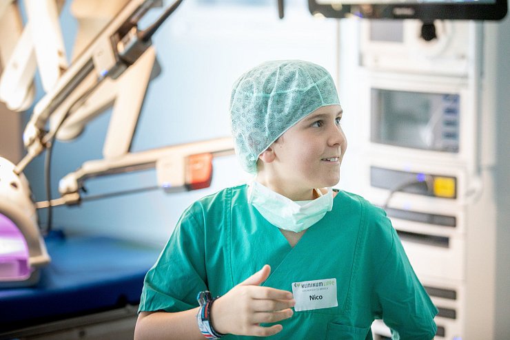 Kinderuni: Im OP-Saal 2 - © Torben Gocke