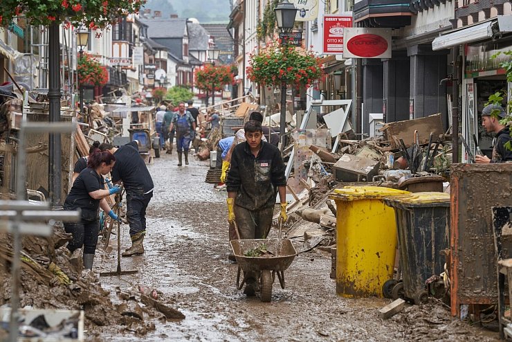 Nach dem Unwetter in Rheinland-Pfalz - © Foto: Thomas Frey/dpa
