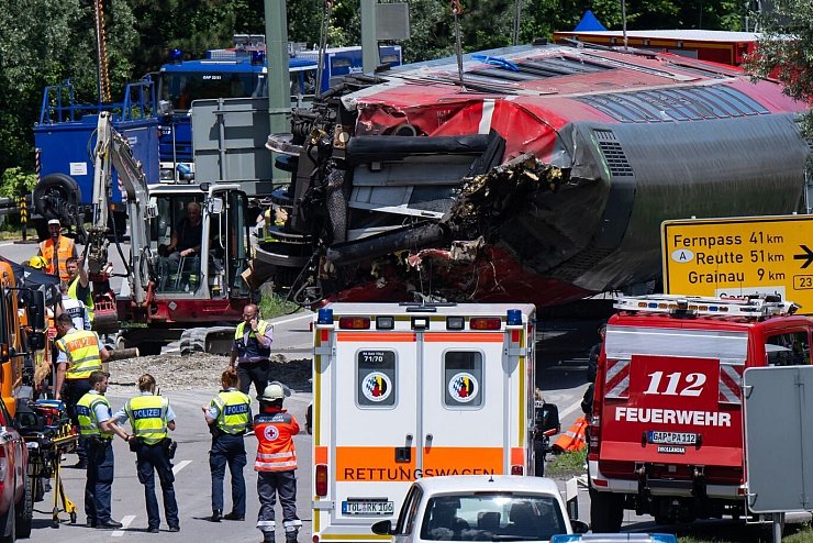Zugunglück in Oberbayern - © Foto: Sven Hoppe/dpa