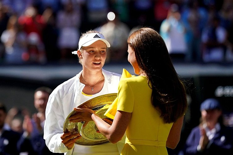 - &copy; Zac Goodwin/PA Wire/dpa