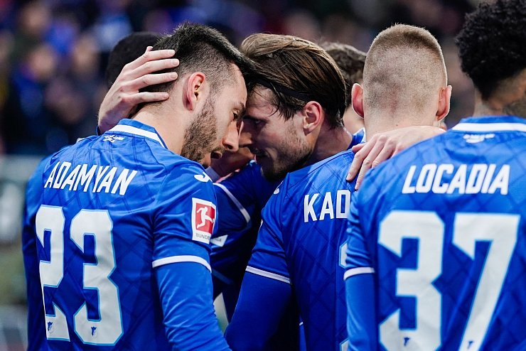 &Uuml;bergl&uuml;cklich - &copy; Foto: Uwe Anspach/dpa