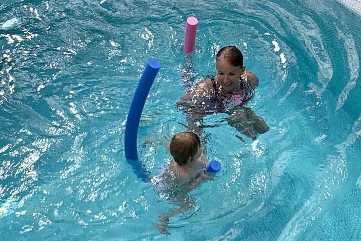 - &copy; B&ouml;sel-We&szlig;ler/Aqua Marys Swimacademy/dpa