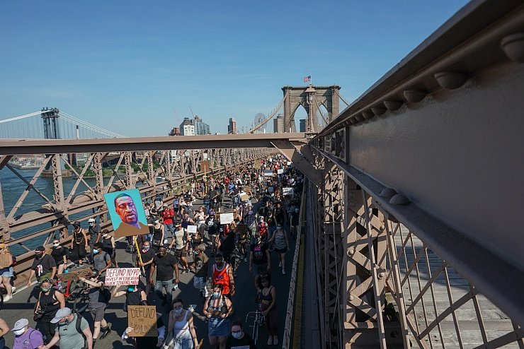 Gedenken - © Foto: Bryan Smith/ZUMA Wire/dpa