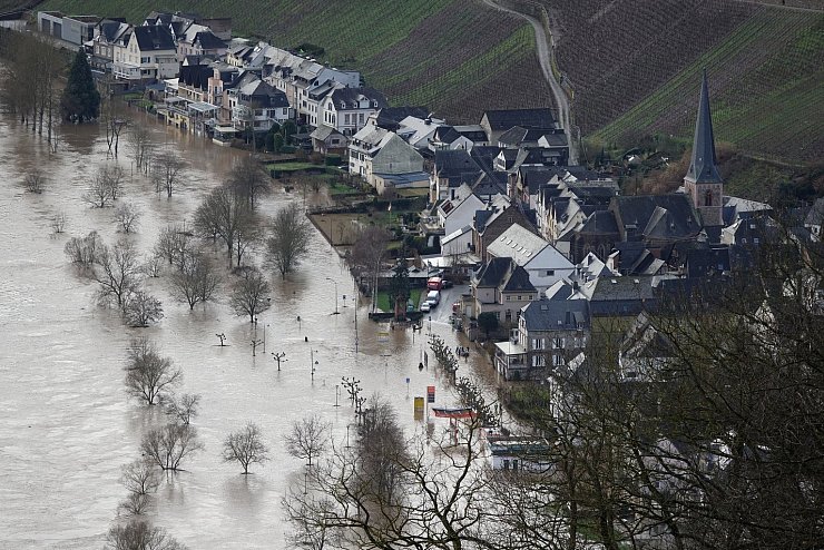 Hochwasser - &copy; Foto: Harald Tittel/dpa