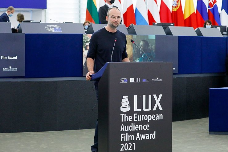 Alexander Nanau - &copy; Foto: Julien Warnand/EPA Pool/AP/dpa