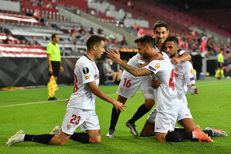 Sevilla mit dem 1:1 - © Foto: Marius Becker/dpa