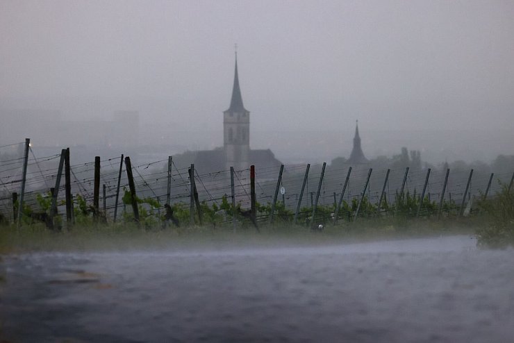 Starkregen - &copy; Foto: Karl-Josef Hildenbrand/dpa