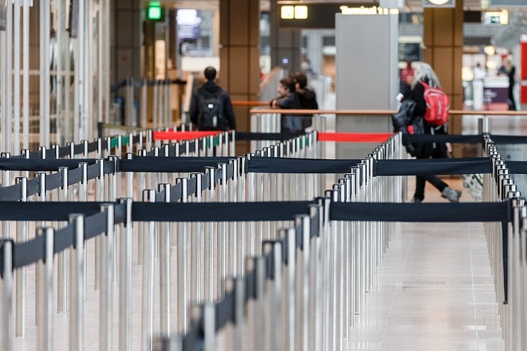 Flughafen Hamburg - &copy; Foto: Markus Scholz/dpa