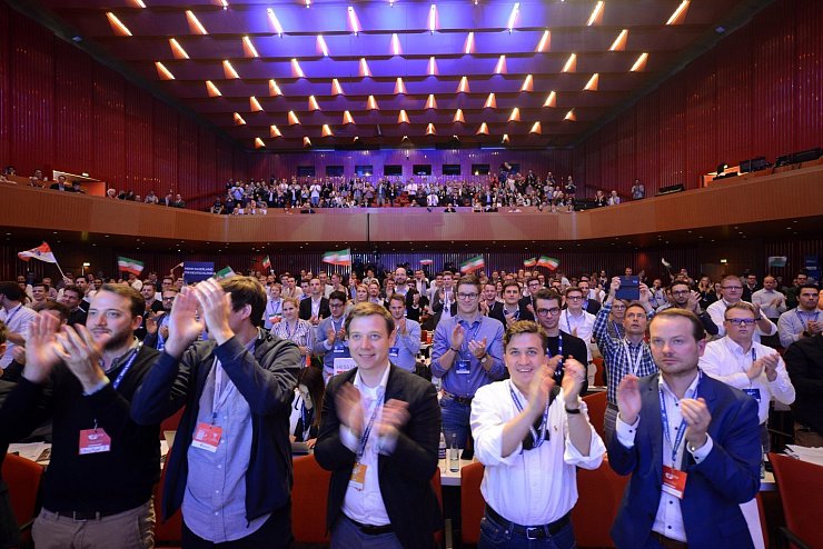Deutschlandtag der Jungen Union - &copy; Foto: Harald Tittel/dpa