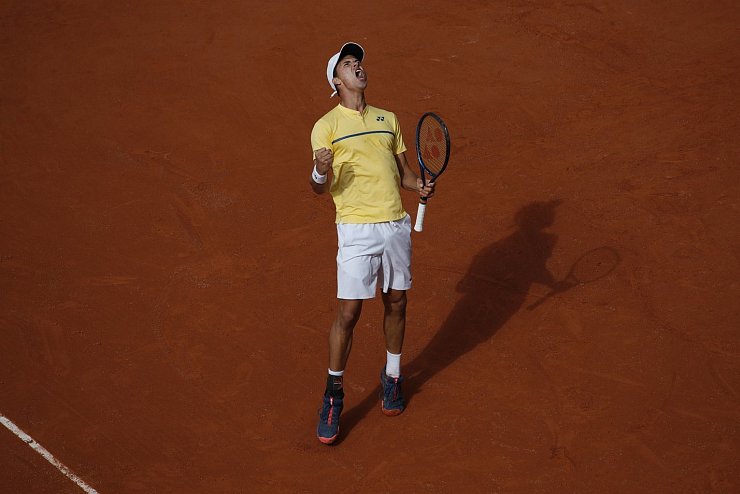 &Uuml;berraschung - &copy; Foto: Christophe Ena/AP/dpa