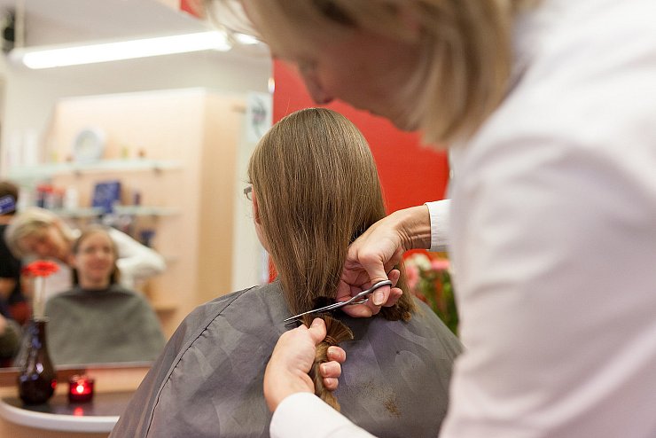 Lipper spenden Haare für Krebskranke - © Torben Gocke