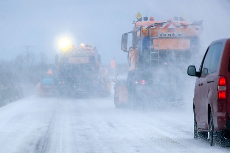 Winterwetter in Mecklenburg-Vorpommern - &copy; Foto: Jens Bttner/dpa-Zentralbild/dpa