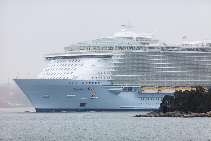 &laquo;Allure of the Seas&raquo; - &copy; Foto: Vesa - MattiVaara/epa/dpa