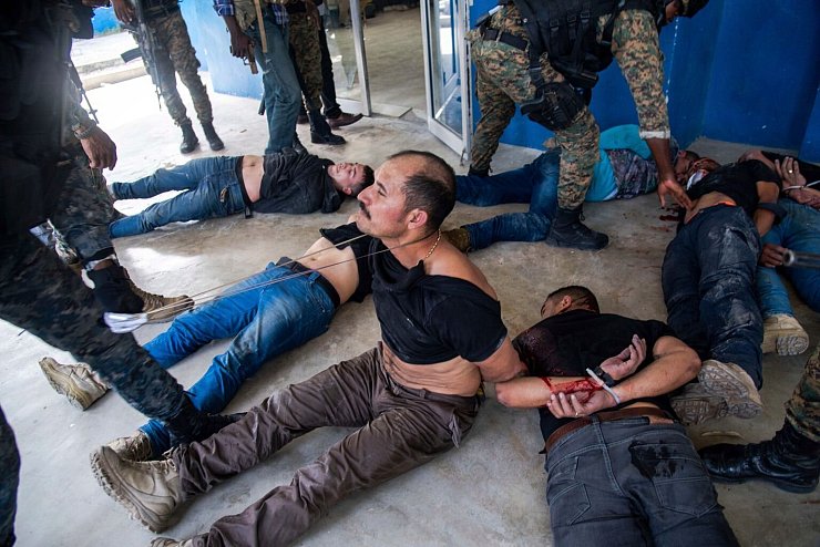 Festnahmen - © Foto: Jean Marc Hervé Abélard/AP/dpa