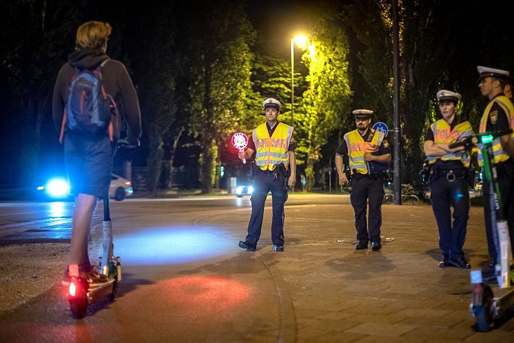 Kontrolle - &copy; Foto: Sina Schuldt