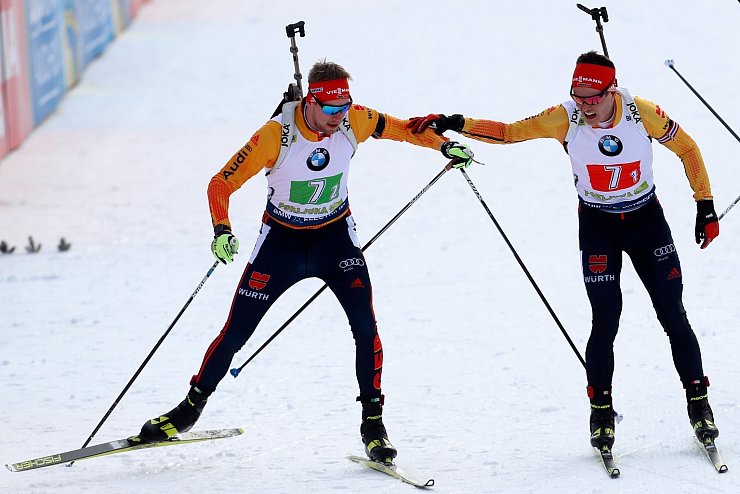 Johannes Kühn (l) und Philipp Horn - © Foto: Darko Bandic/AP/dpa