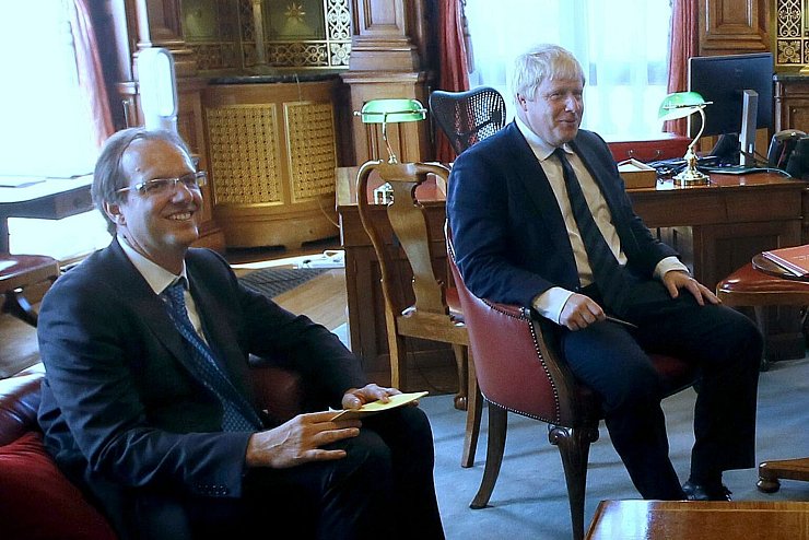 Rückzug - © Foto: Kirsty Wigglesworth/PA Wire/dpa