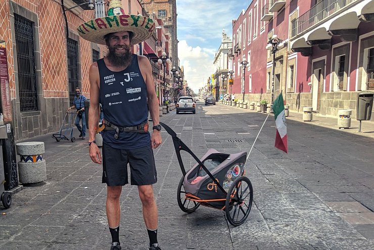 Jonas Deichmann - &copy; Foto: ---/Ravir Film/dpa