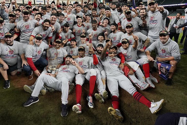 Champions - &copy; Foto: David J. Phillip/AP/dpa