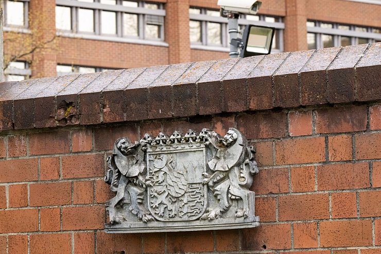 - © Peter Kneffel/dpa