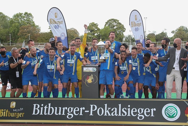 1. FC D&uuml;ren - &copy; Foto: -/Fu&szlig;ball-Verband Mittelrhein e.V./dpa