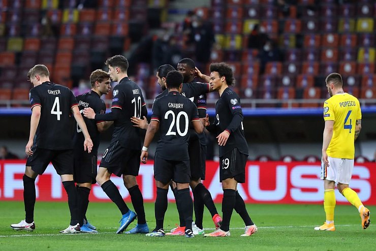 Torjubel - &copy; Foto: Stefan Constantin/dpa